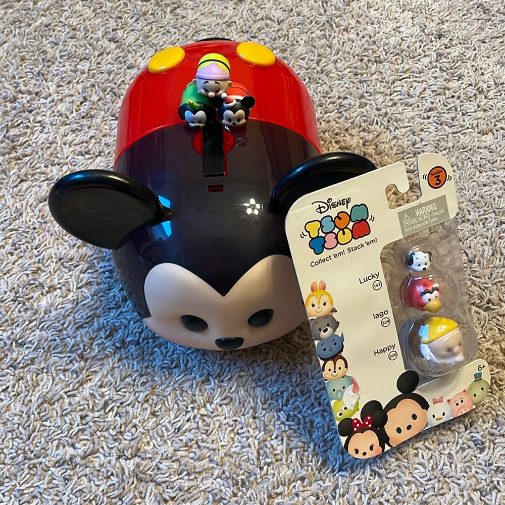 Mickey Tsum Tsum Disney Hard Plastic Carrying Case and Display